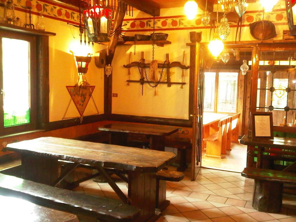 Agriturismo Mezzaluna Malchina ภายนอก รูปภาพ