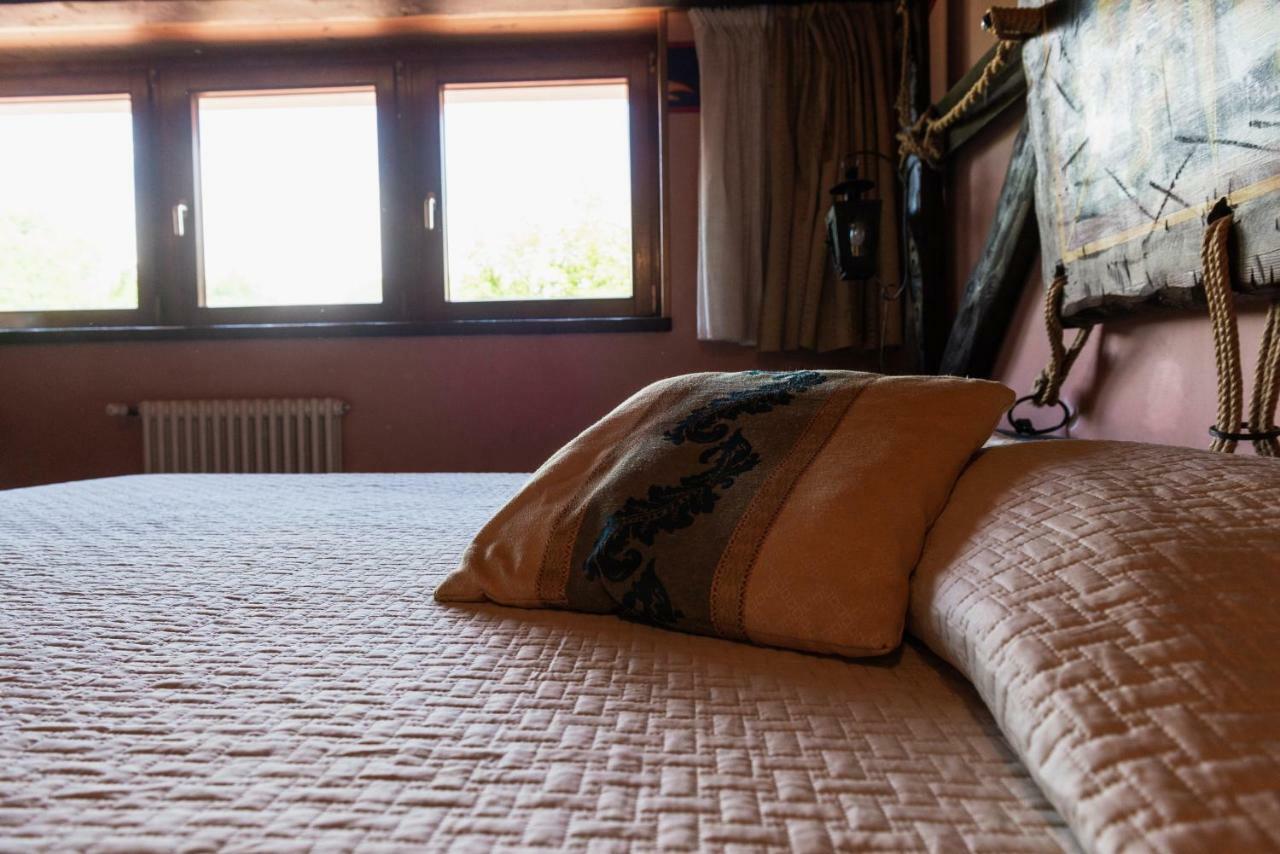 Agriturismo Mezzaluna Malchina ภายนอก รูปภาพ